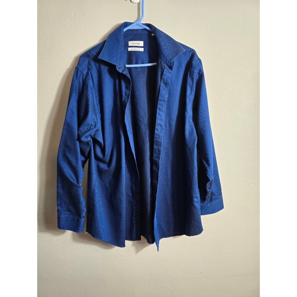Calvin Klein Navy Blue Classic Fit Non-Iron Button Down Shirt Dress Shirt 16 1/2